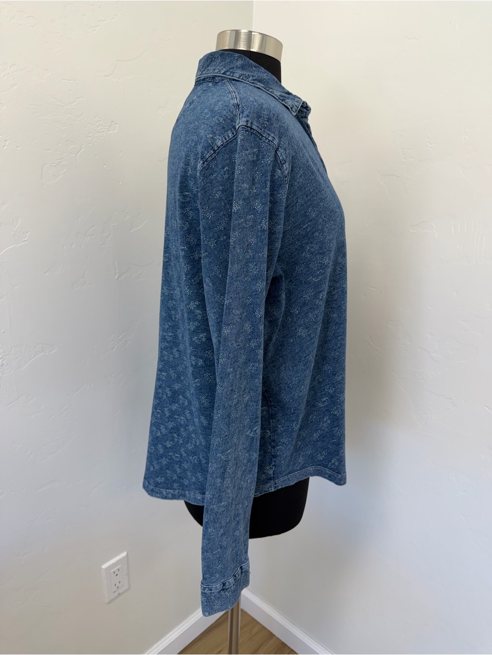 Sundance Horse Washed Indigo Blue Button-Down Shirt Size L - Picture 5 of 11